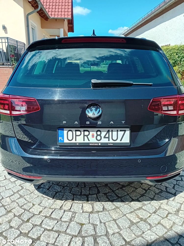 Volkswagen Passat - 9