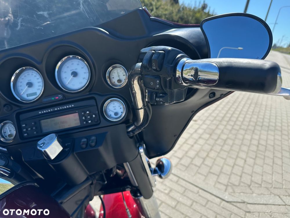 Harley-Davidson Touring Street Glide - 14
