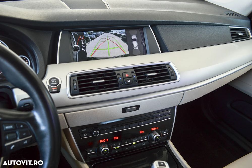 BMW Seria 5 520d Aut. Luxury Line - 8