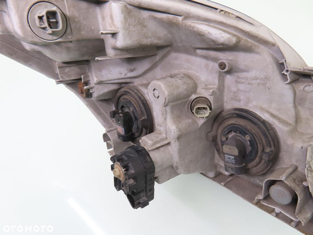 LAMPA LEWA PRZEDNIA TOYOTA COROLLA E12 Verso - 4