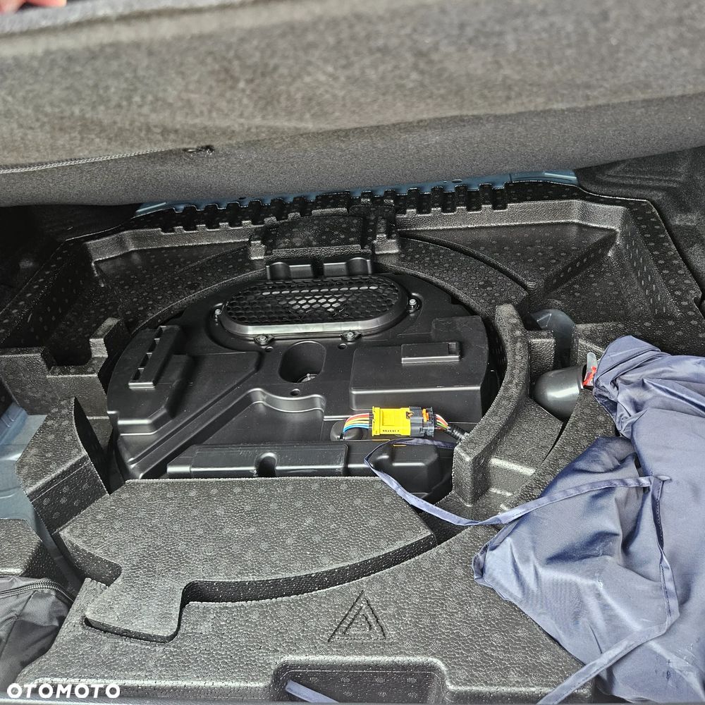Peugeot 408 1.2 PureTech mHEV GT Exclusive S&S e-DSC6 - 21