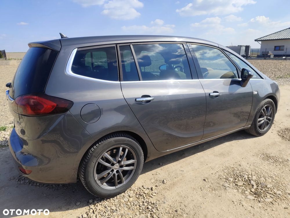 Opel Zafira 2.0 CDTI Cosmo - 9