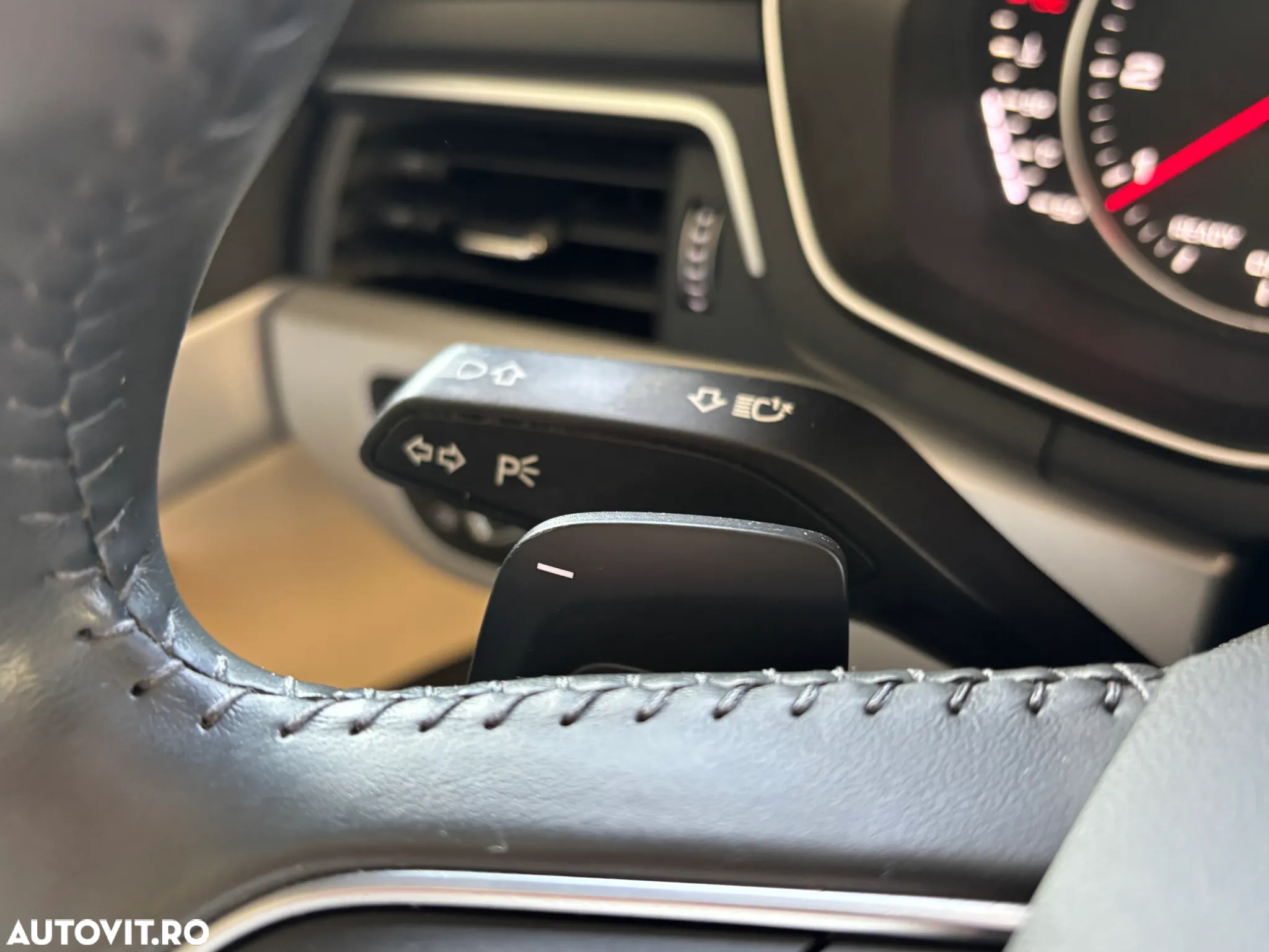 Audi A4 Avant 35 TFSI S tronic - 19