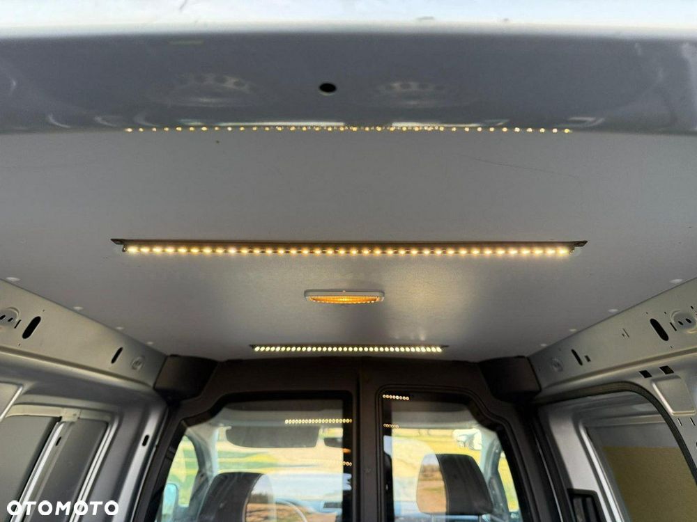 Volkswagen Caddy - 29