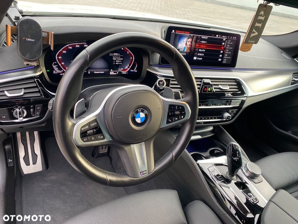 BMW Seria 5 520d xDrive mHEV M Sport - 14