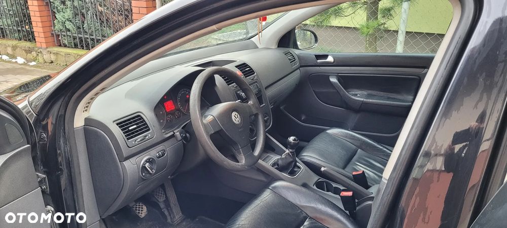 Volkswagen Golf 1.9 TDI Tour Edition - 4
