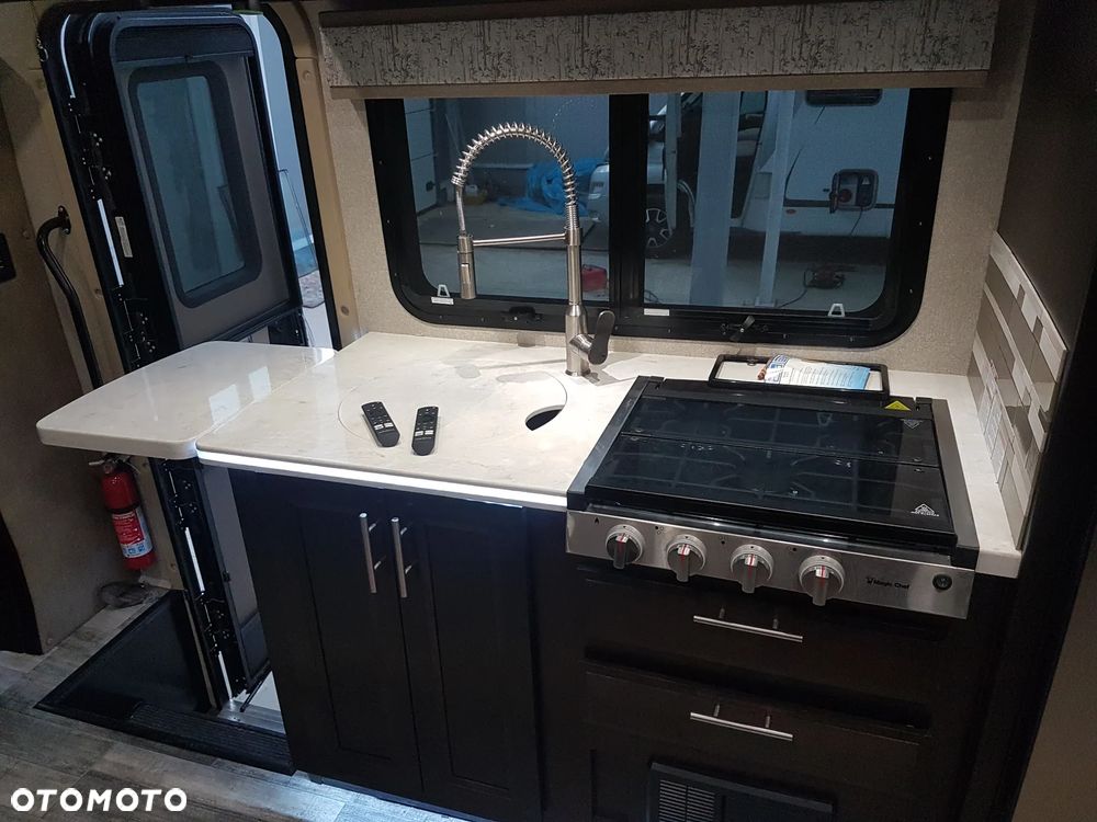 Mercedes-Benz Sprinter - 19