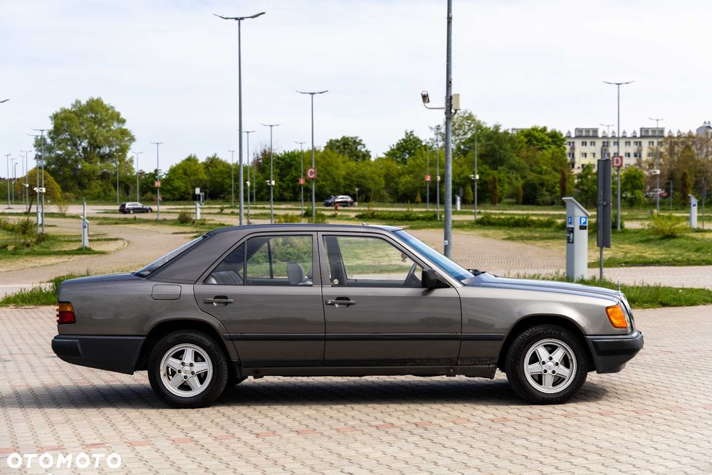 Mercedes-Benz W124 (1984-1993) - 5