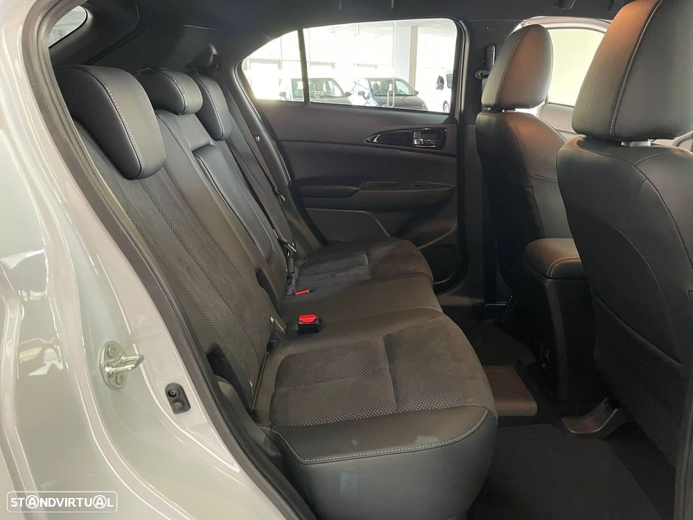 Mitsubishi Eclipse Cross 2.4 PHEV eStyle - 13