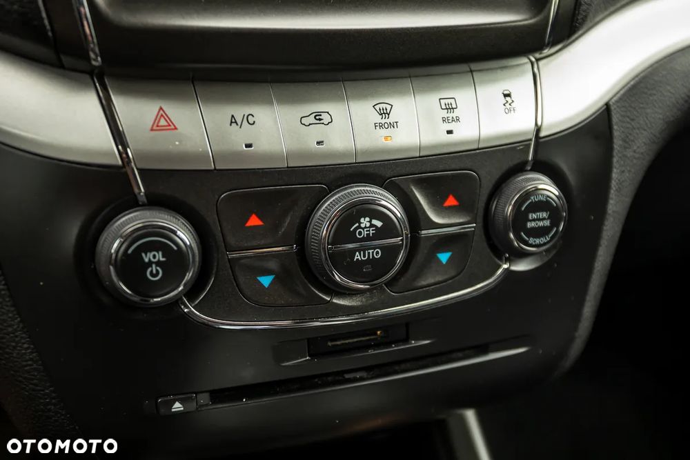 Fiat Freemont 2.0 Multijet Lounge AWD - 25