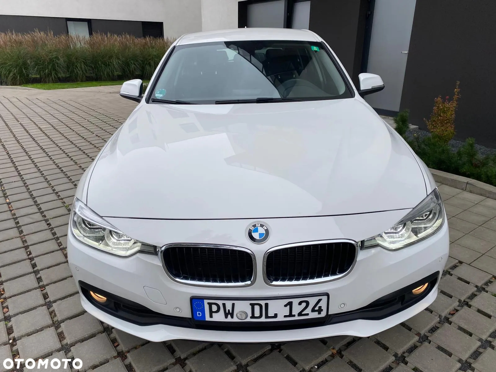 BMW Seria 3 320d Luxury Line - 16