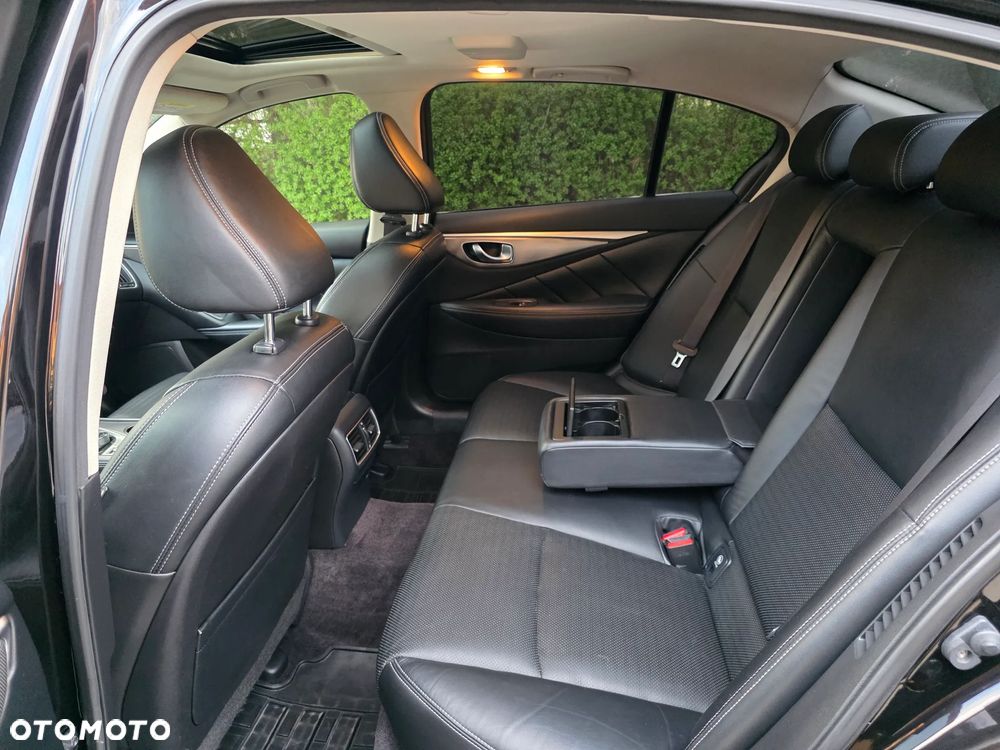 Infiniti Q50 Q50S Hybrid Sport Tech AWD - 10