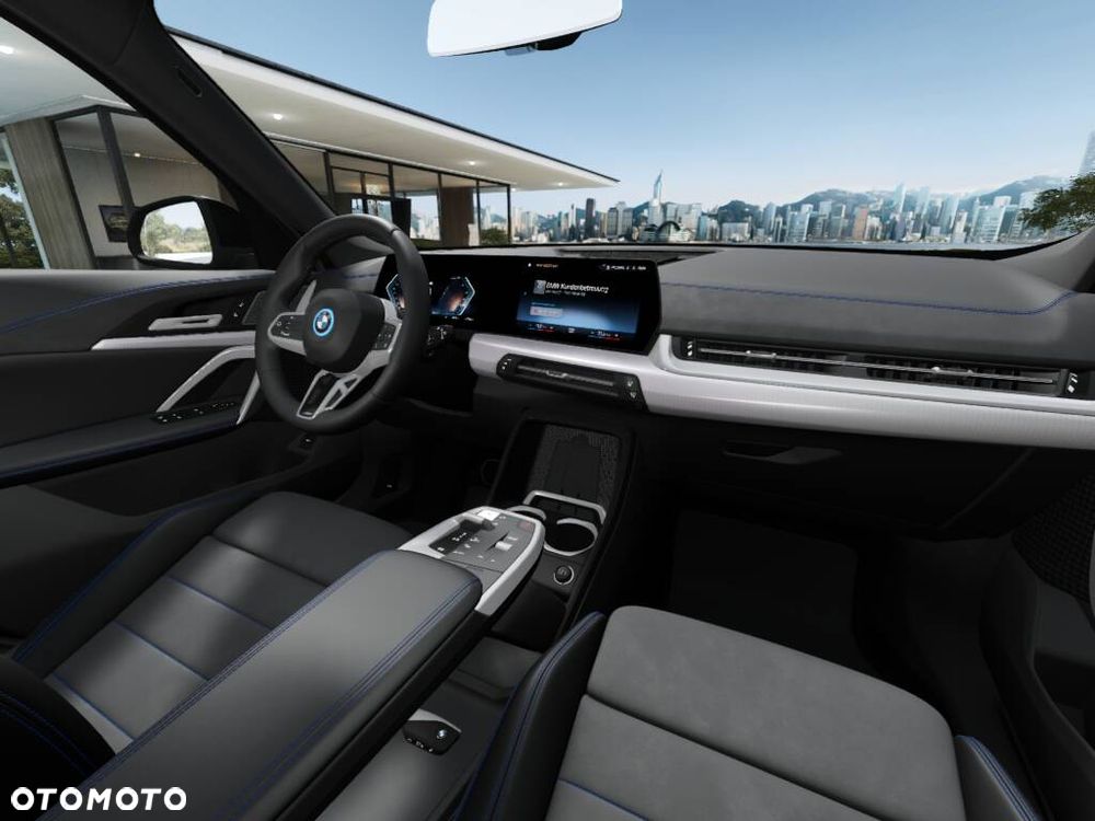 BMW iX1 eDrive20 - 4