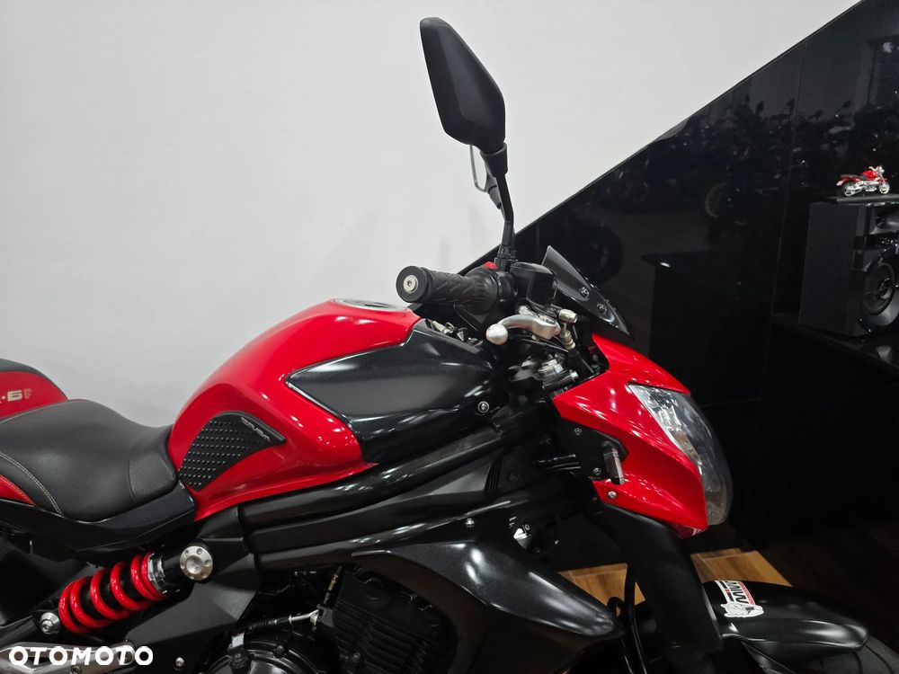 Kawasaki ER - 24