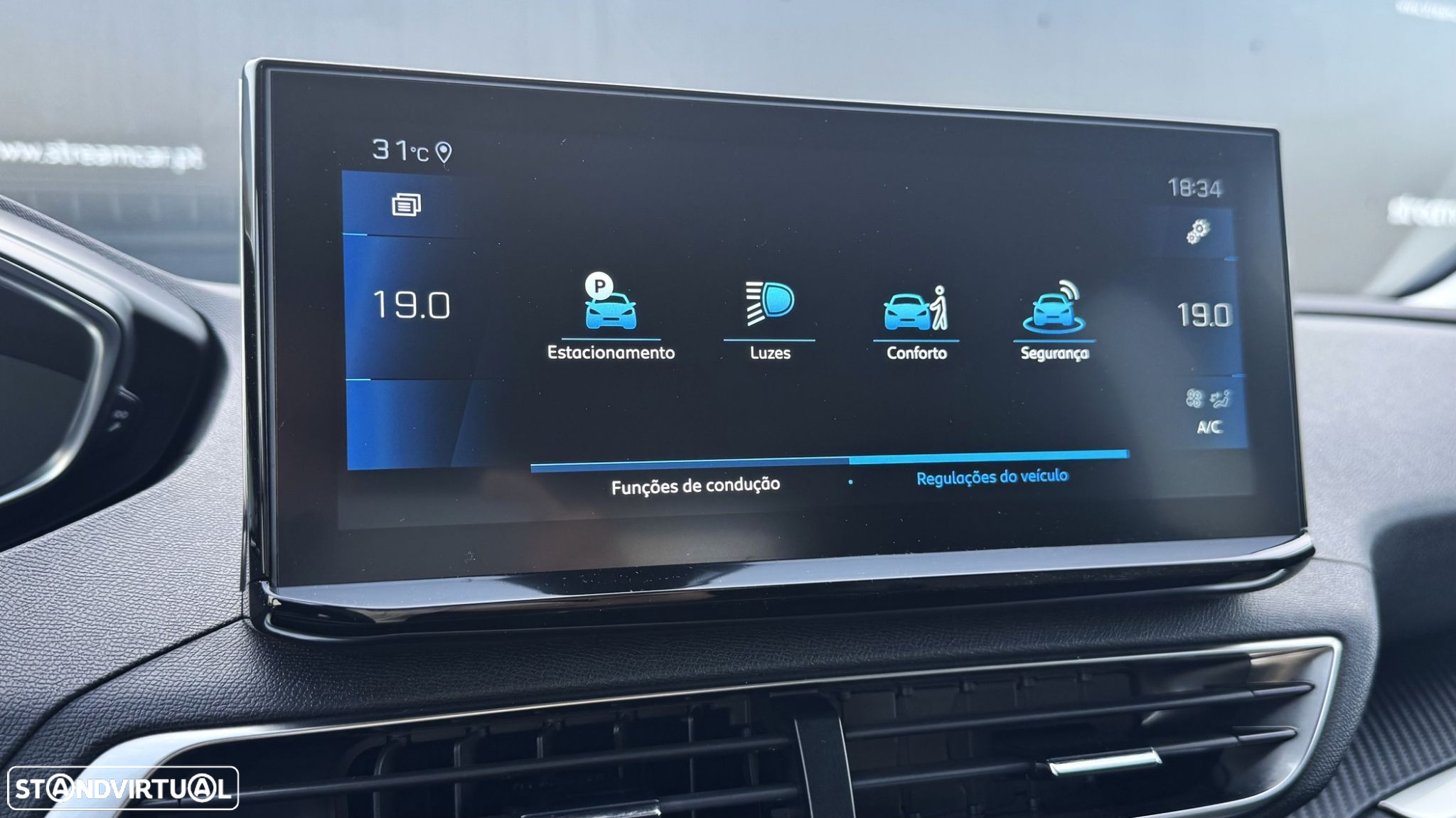 Peugeot 3008 1.5 BlueHDi Allure EAT8 - 18