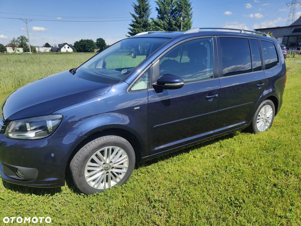 Volkswagen Touran 1.6 TDI DPF BlueMot Comfortline - 4
