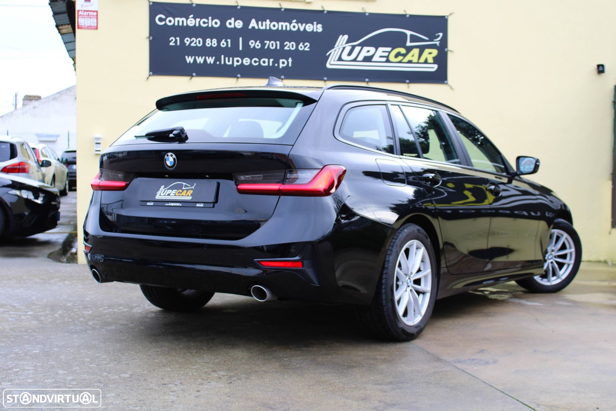 BMW 318 d Touring - 16
