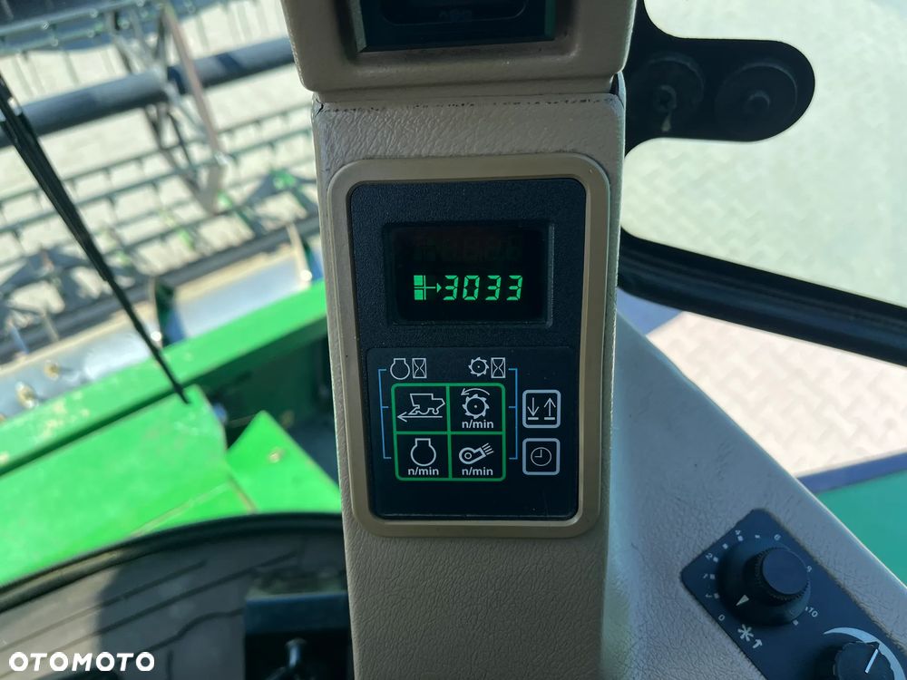 John Deere 2254 HillMaster - 19