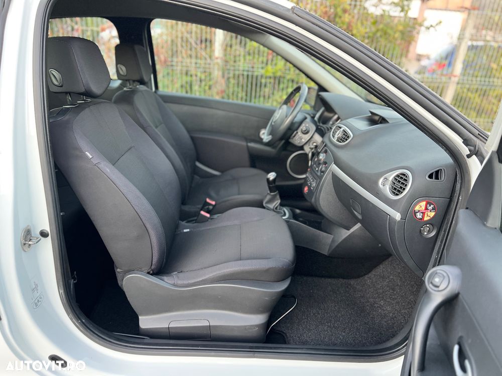 Renault Clio TCe 100 Dynamique - 10