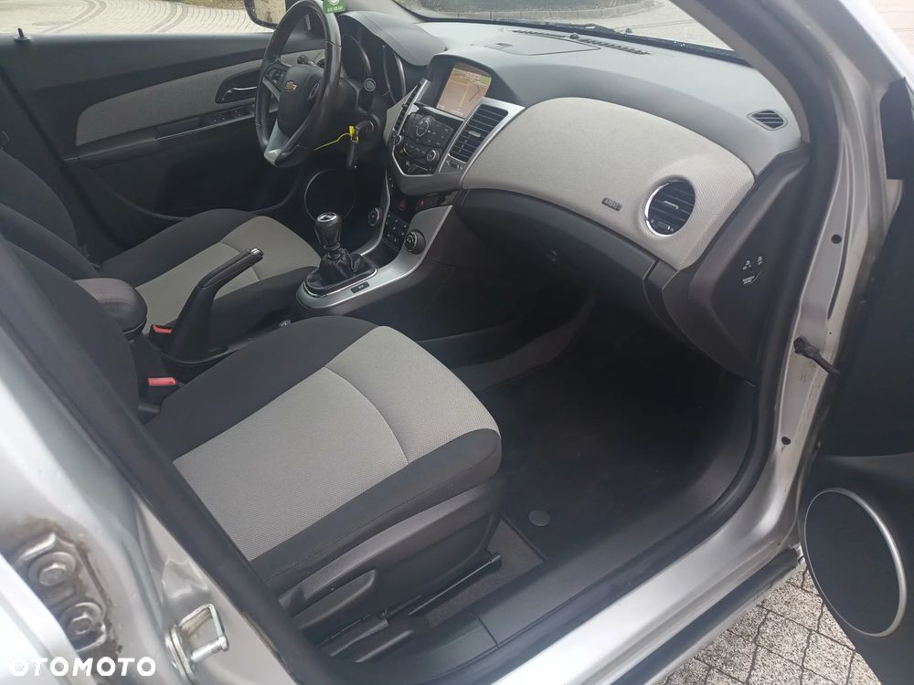 Chevrolet Cruze - 17