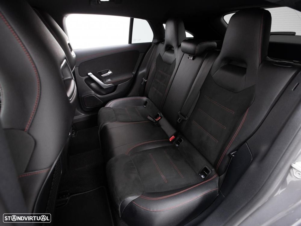 Mercedes-Benz CLA 180 d Shooting Brake AMG Line Aut. - 10