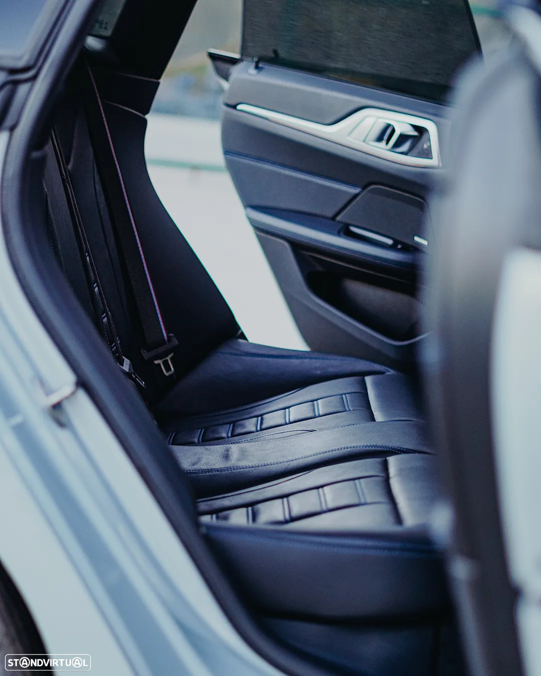 BMW i4 eDrive40 Pack Desportivo M - 9
