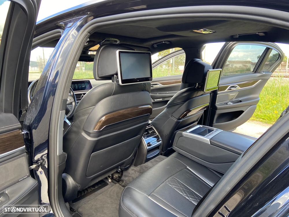 BMW 750 d xDrive Pack M - 4