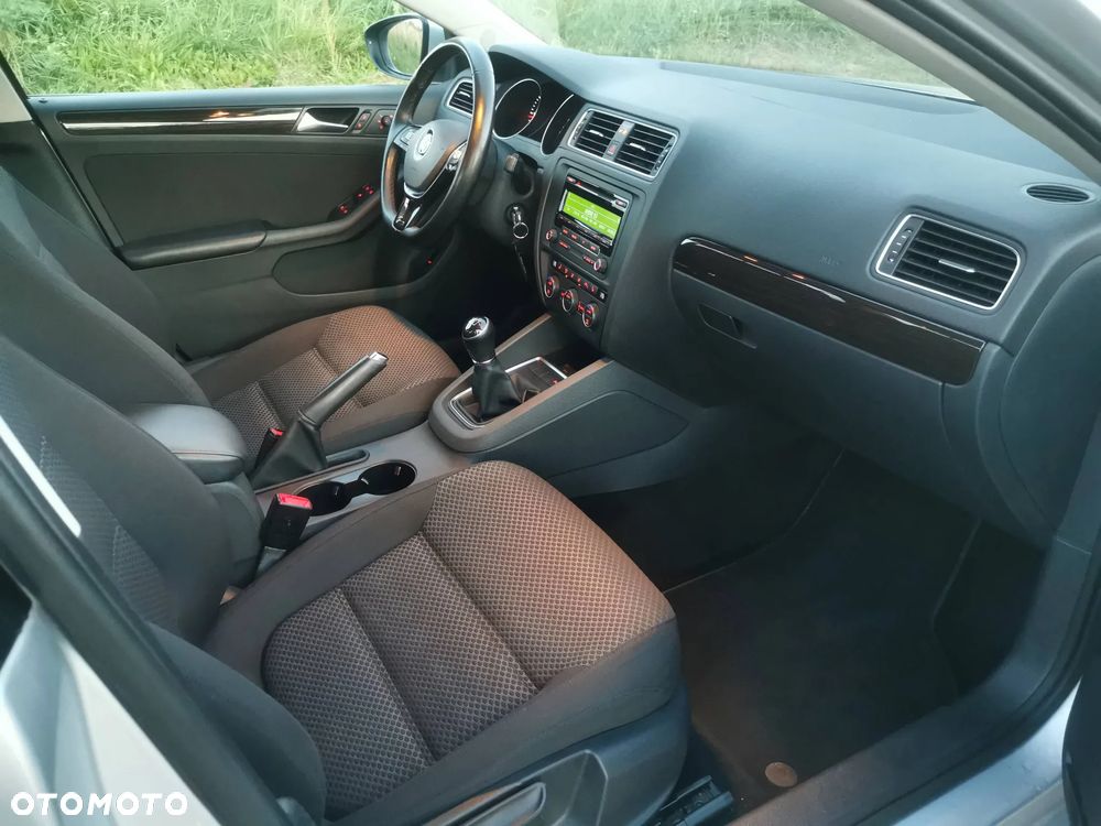 Volkswagen Jetta 2.0 TDI BlueMotion Technologie - 13