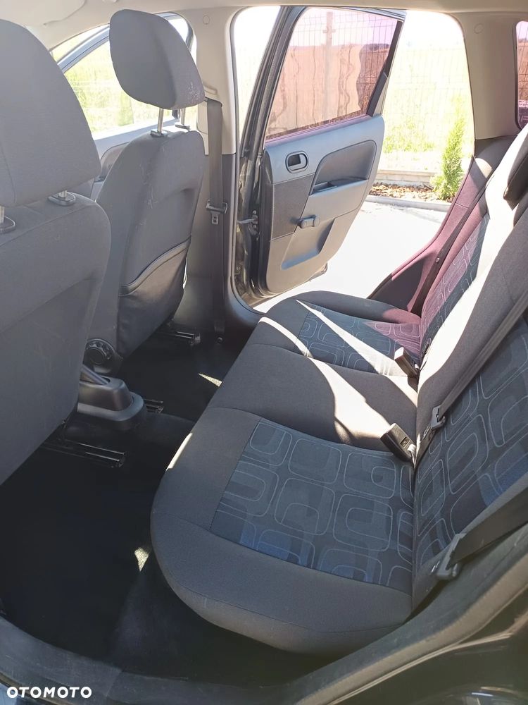 Ford Fiesta 1.3 - 3
