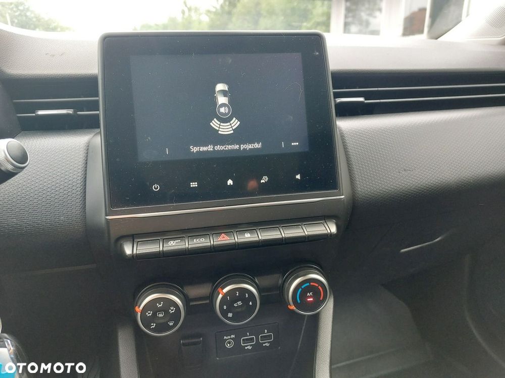 Renault Clio - 26
