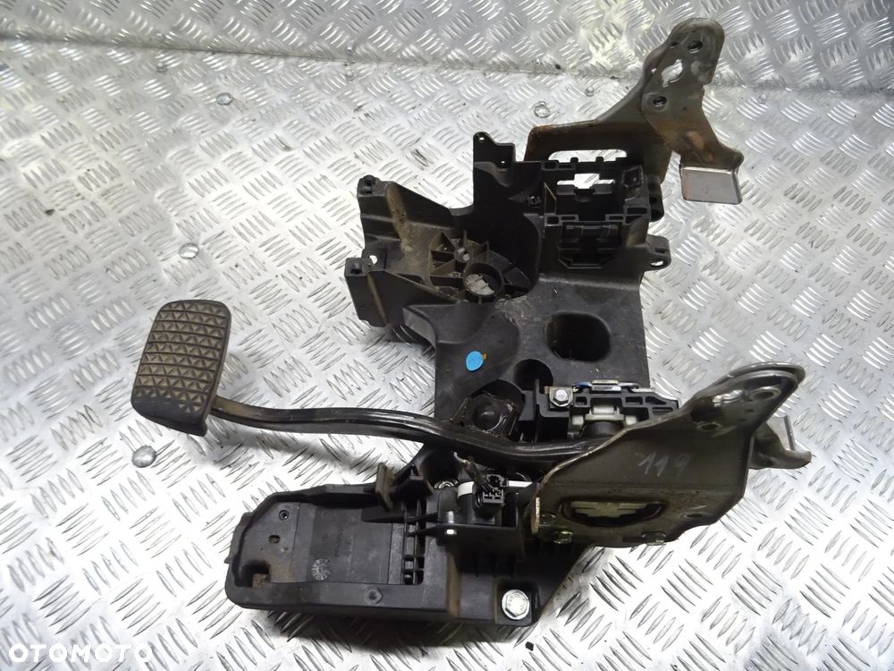OPEL INSIGNIA A 08-12 2.0 CDTI SEDAN PEDAŁ HAMULCA AUTOMAT 13219223 - 2