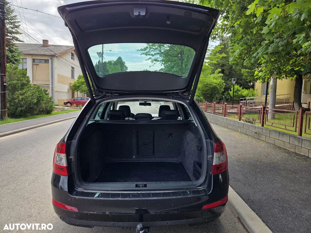 Skoda Octavia 1.4 TSI ELEGANCE DSG - 3