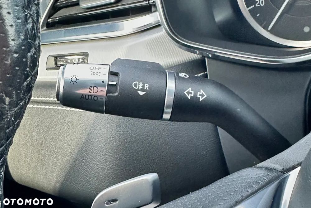 Jaguar F-Pace D200 AWD R-Dynamic S - 25