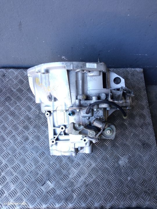 Caixa de 6 velocidades Renault Scenic II 1.9Dci 03-2006 ref: NDO 002 - 4