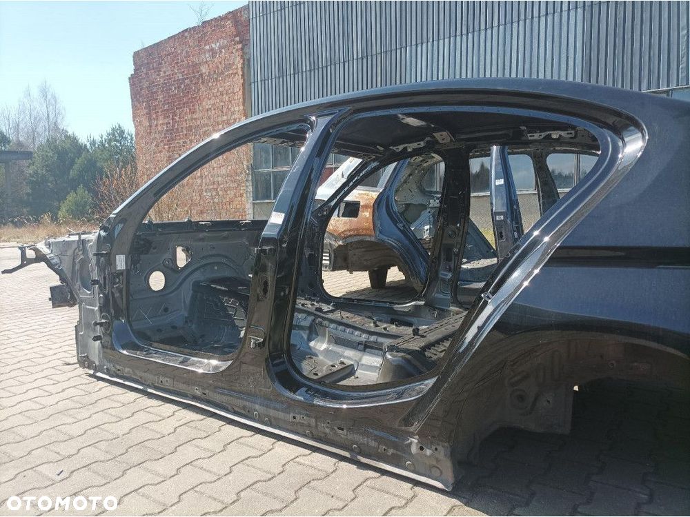 BMW M5 F90 G30 PRÓG SŁUPEK LEWY A I B 475 - 2