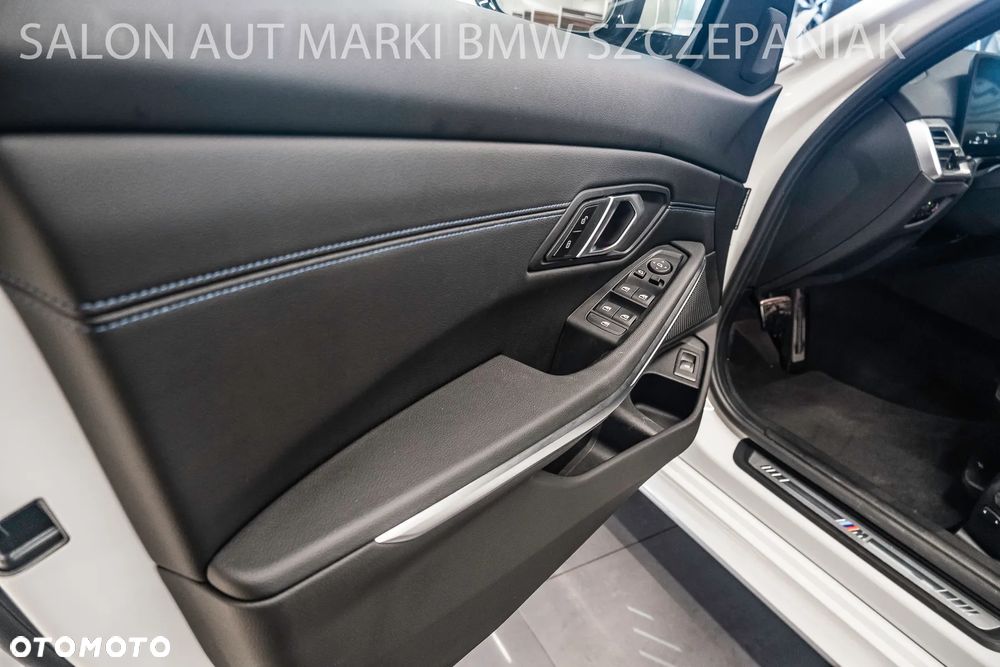 BMW Seria 3 320d xDrive M Sport - 21