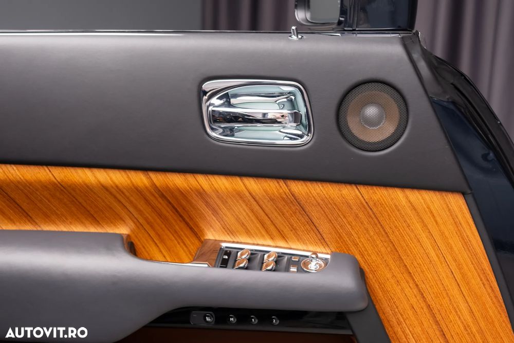 Rolls-Royce Wraith - 14