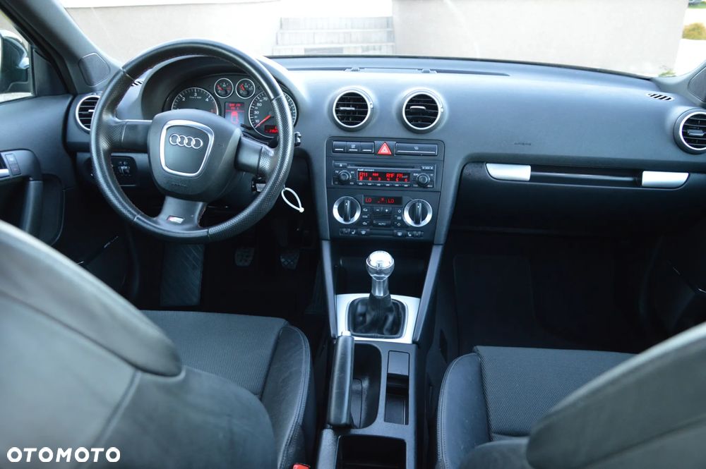 Audi A3 Sportback 2.0 TDI S line Sportpaket plus - 28