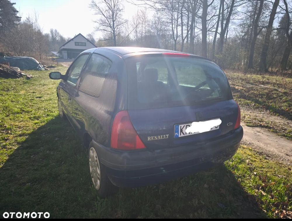 Renault Clio - 2