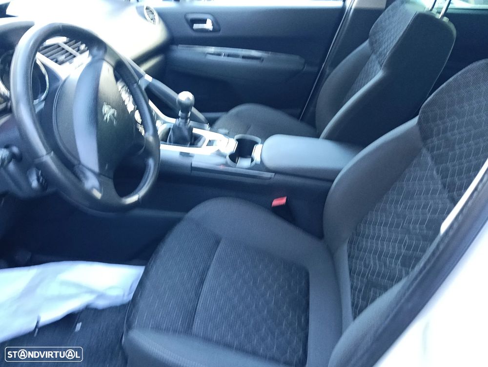 Peugeot 3008 1.6 HDi Allure - 19