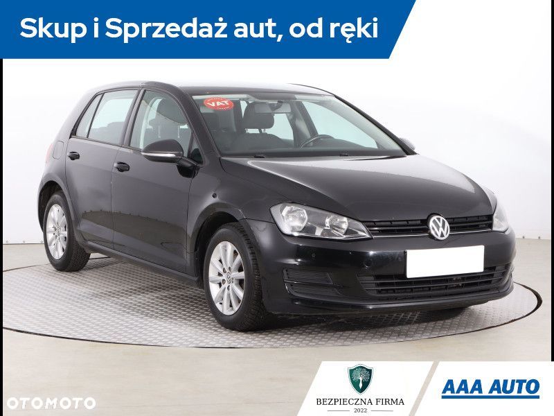 Volkswagen Golf - 2