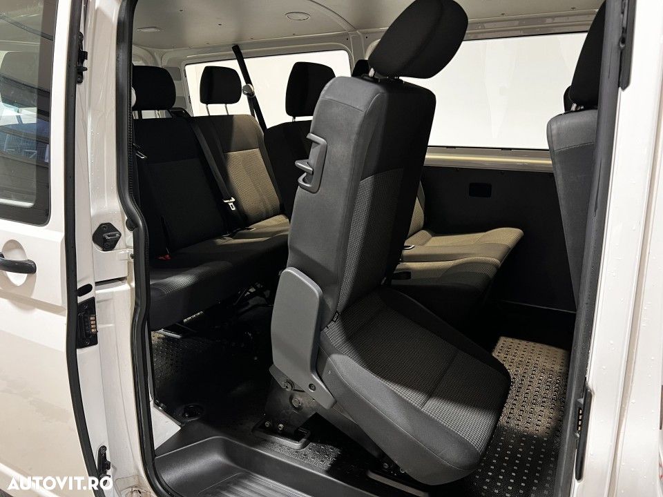 Volkswagen Transporter - 12