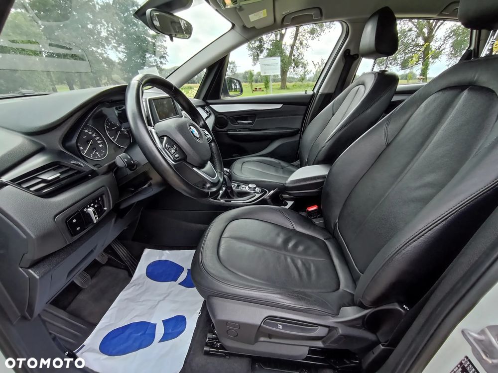 BMW Seria 2 218i - 21