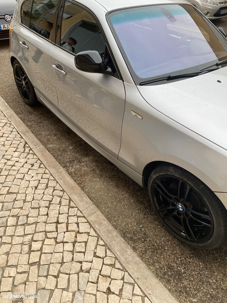 BMW 118 d Pack M - 4