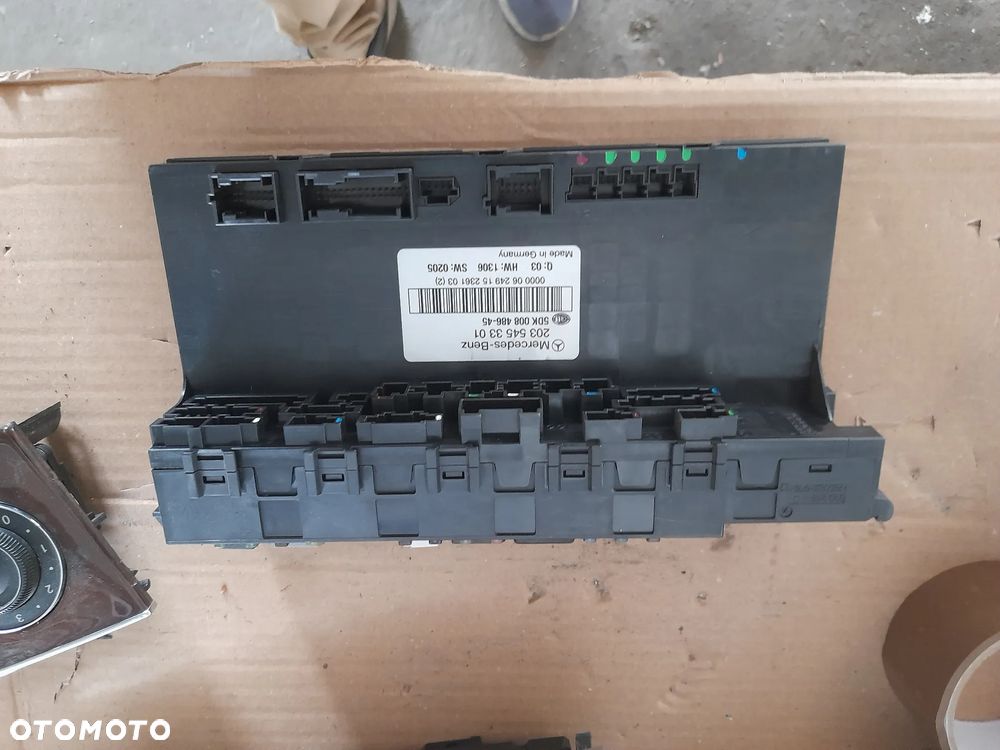 MERCEDES W203  Panel klimatyzacji A2038304085 - 13