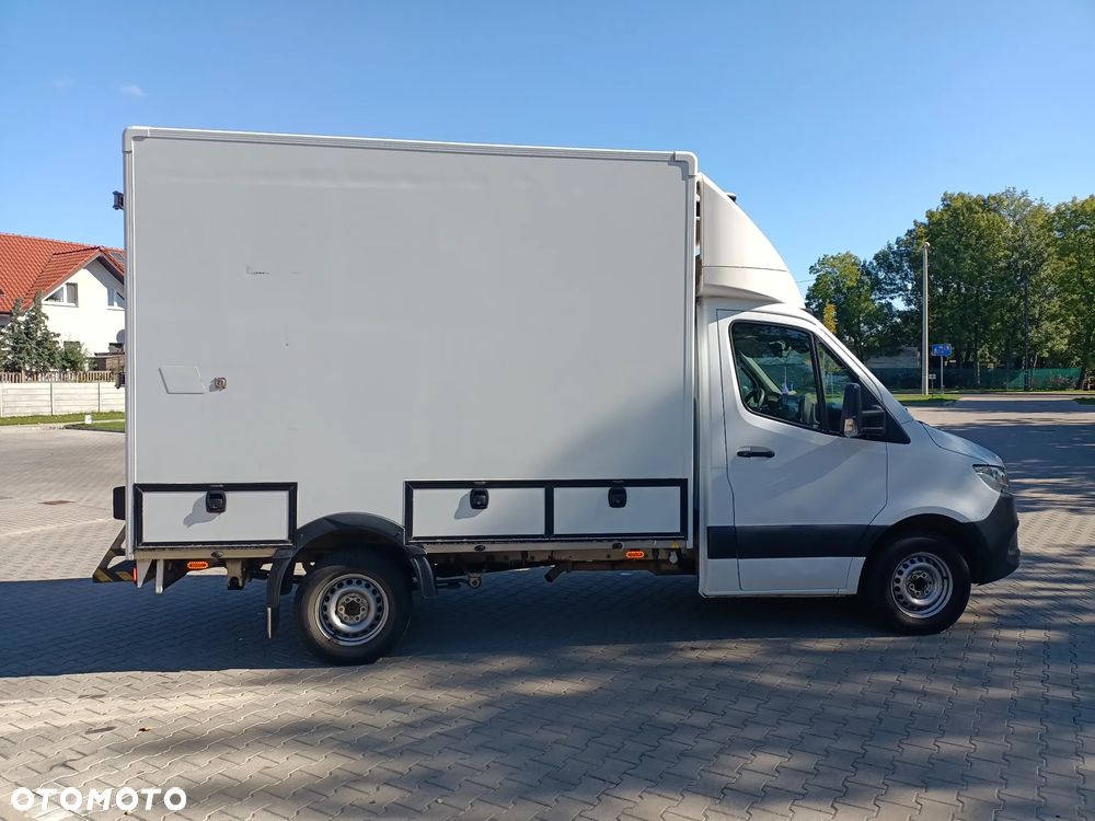 Mercedes-Benz SPRINTER - 9