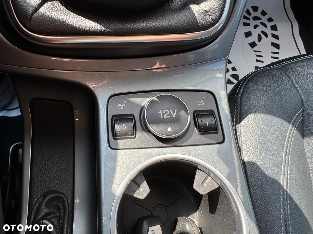 Ford Grand C-MAX 2.0 TDCi Titanium - 25