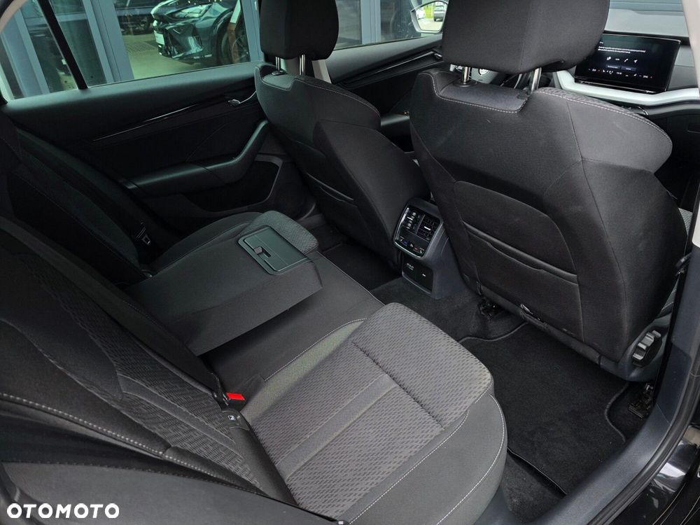 Skoda Octavia 2.0 TDI Ambition DSG - 20