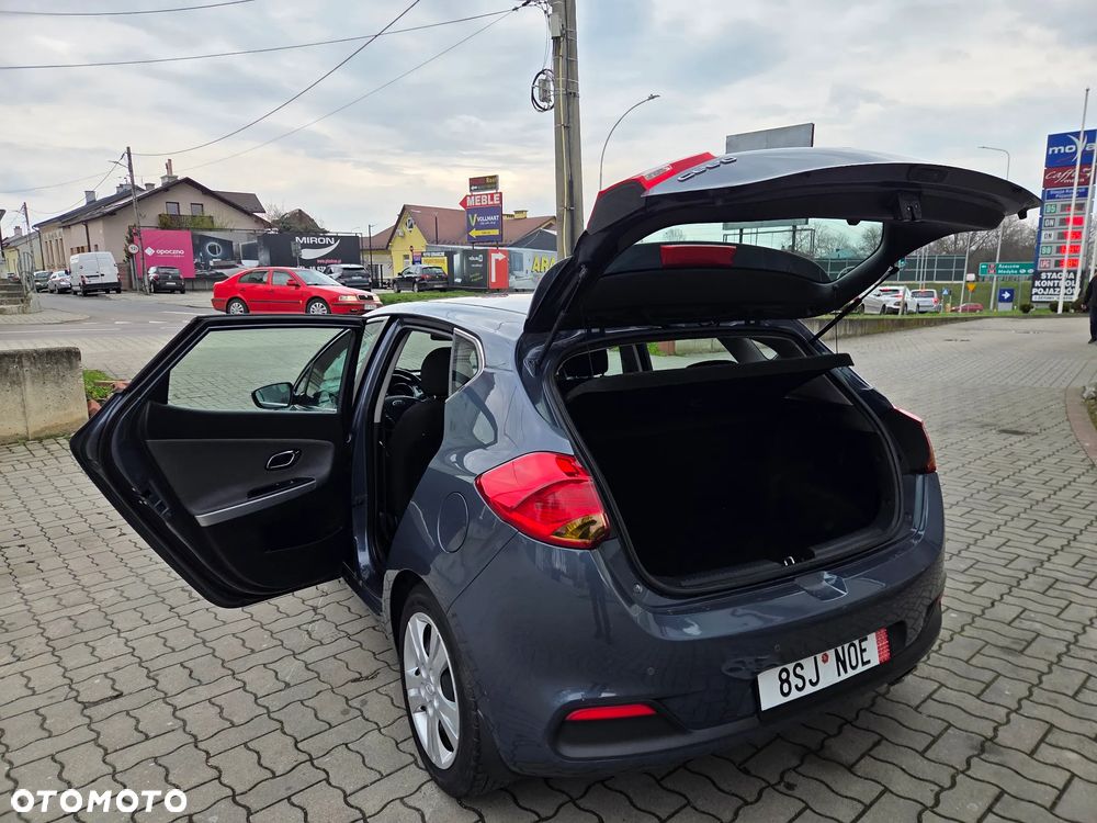 Kia Ceed 1.4 CVVT Spirit - 14