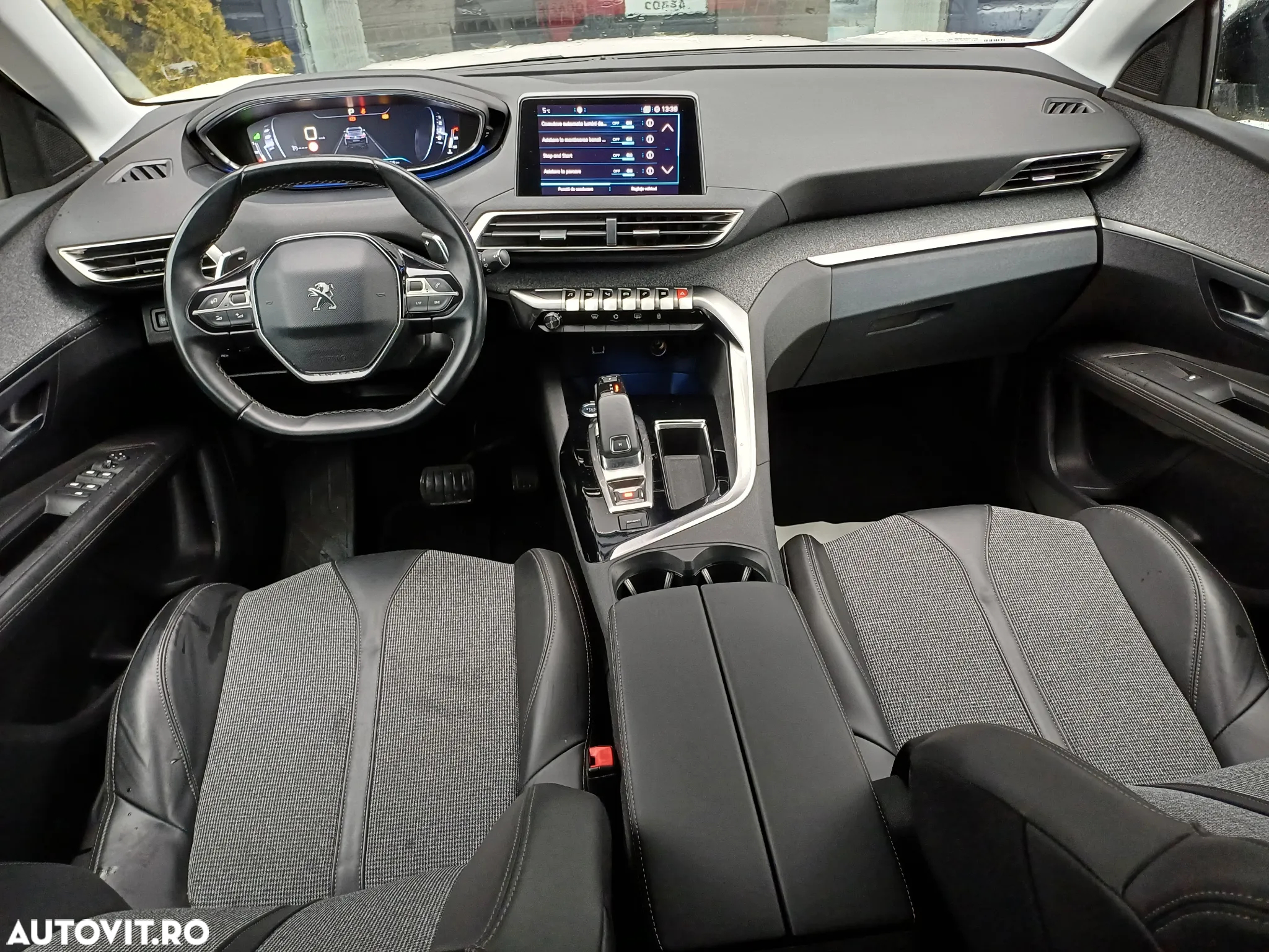 Peugeot 3008 1.2 PureTech S&S EAT8 Allure - 11